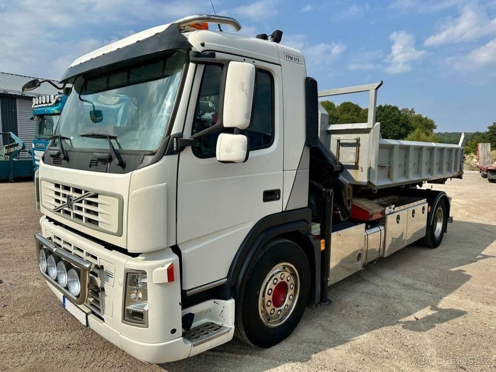 Volvo FM 300 4x2 nosič kontejneru s hydraulickou rukou