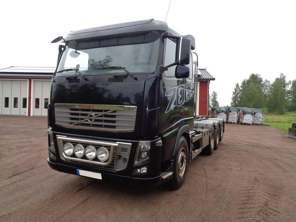 Volvo FH16-700 8x4 nosič kontejneru