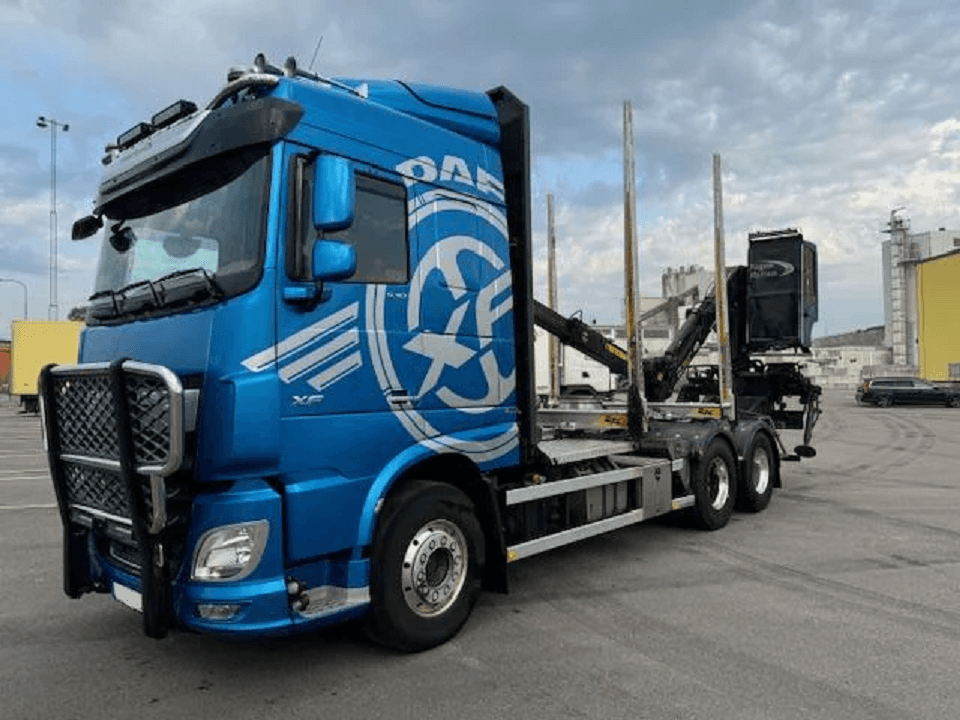 DAF FAT XF530Z 6x4 lesovůz