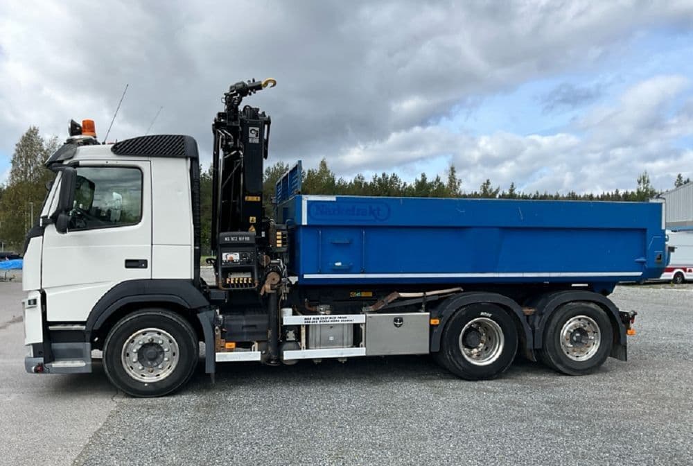 Volvo FM 420 6x2 sklápěč s hydraulickou rukou