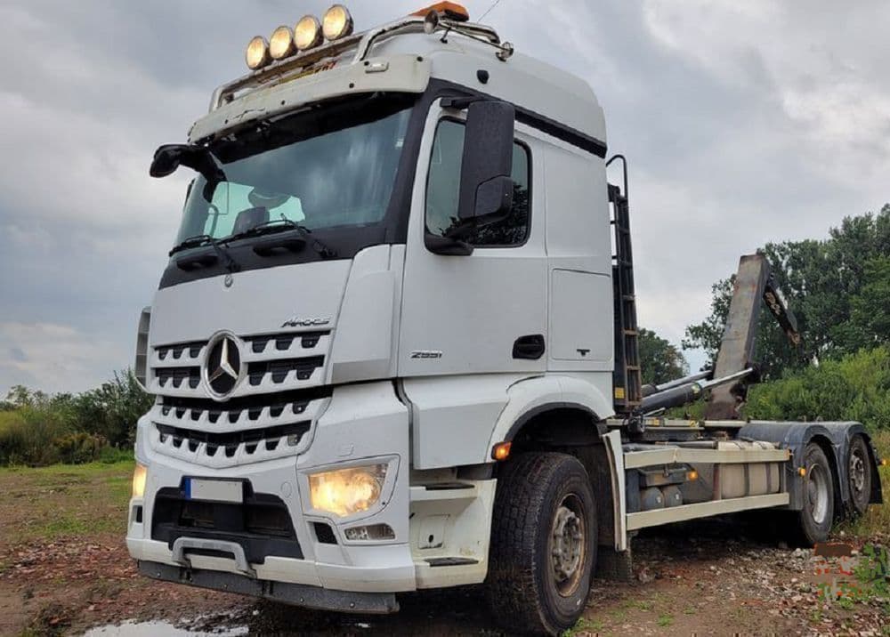 Mercedes Arocs 2651 6x2 nosič kontejneru