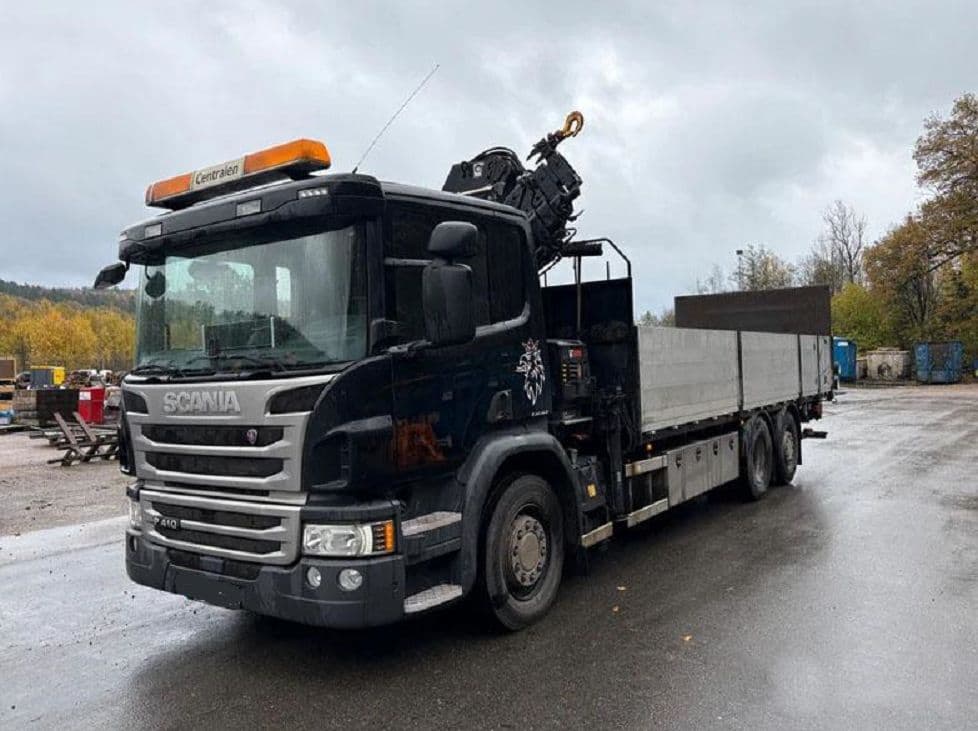 Scania P410 6x2 valník s hydraulickou rukou